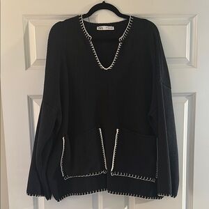 Zara Navy V-Neck Sweater with Cream Trim